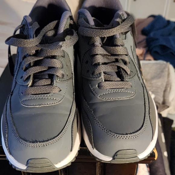 Nike Air Max 90 - Picture 1 of 16